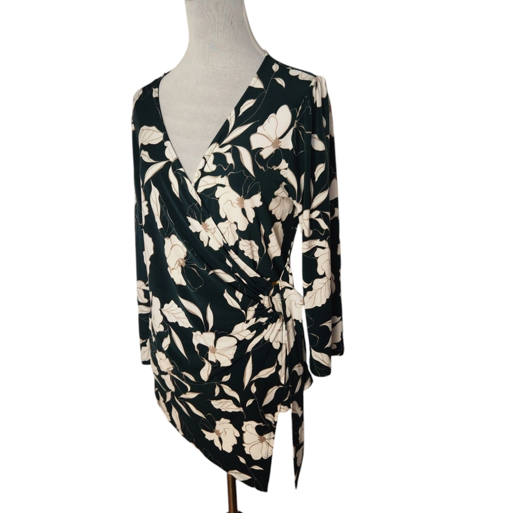 Beacon Apparel Green and White Floral Wrap Blouse Gold Ring Size Medium